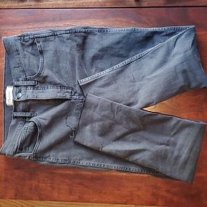Madewell Stovepipe Jeans in Banberry Wash: Raw-Hem Edition - Black, size 26